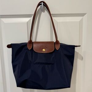 Women’s Longchamp Le Pliage Medium Nylon Tote Bag